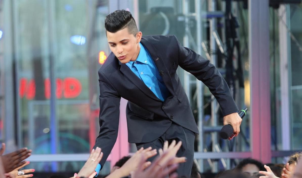 En el caso de Ricky Martin, la primera impresión de Erick Brian Colón frente as fanáticas es una que nunca para de hacerlo reír.