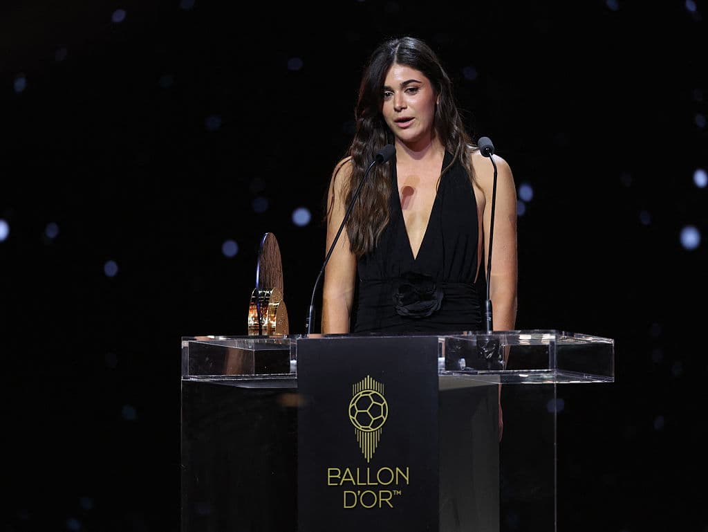 Sira Martinez, directora de la Xana foundation, recibió el Trofeo Sócrates por ser la más involucrada en proyectos sociales y caritativos.