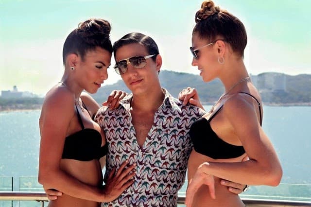 En la historia dio vida a 'Max Zaga', un joven elegante y elitista que sabía mover las piezas de su juego para conseguir sus objetivos. Los últimos trabajos de 
<b><a href="http://www.univision.com/temas/vadhir-derbez" target="_blank">Vadhir</a></b> han sido en cine.