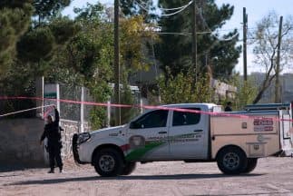 El hallazgo se dio luego de una denuncia anónima a las autoridades, en la que se proporcionó la ubicación de un cuerpo.