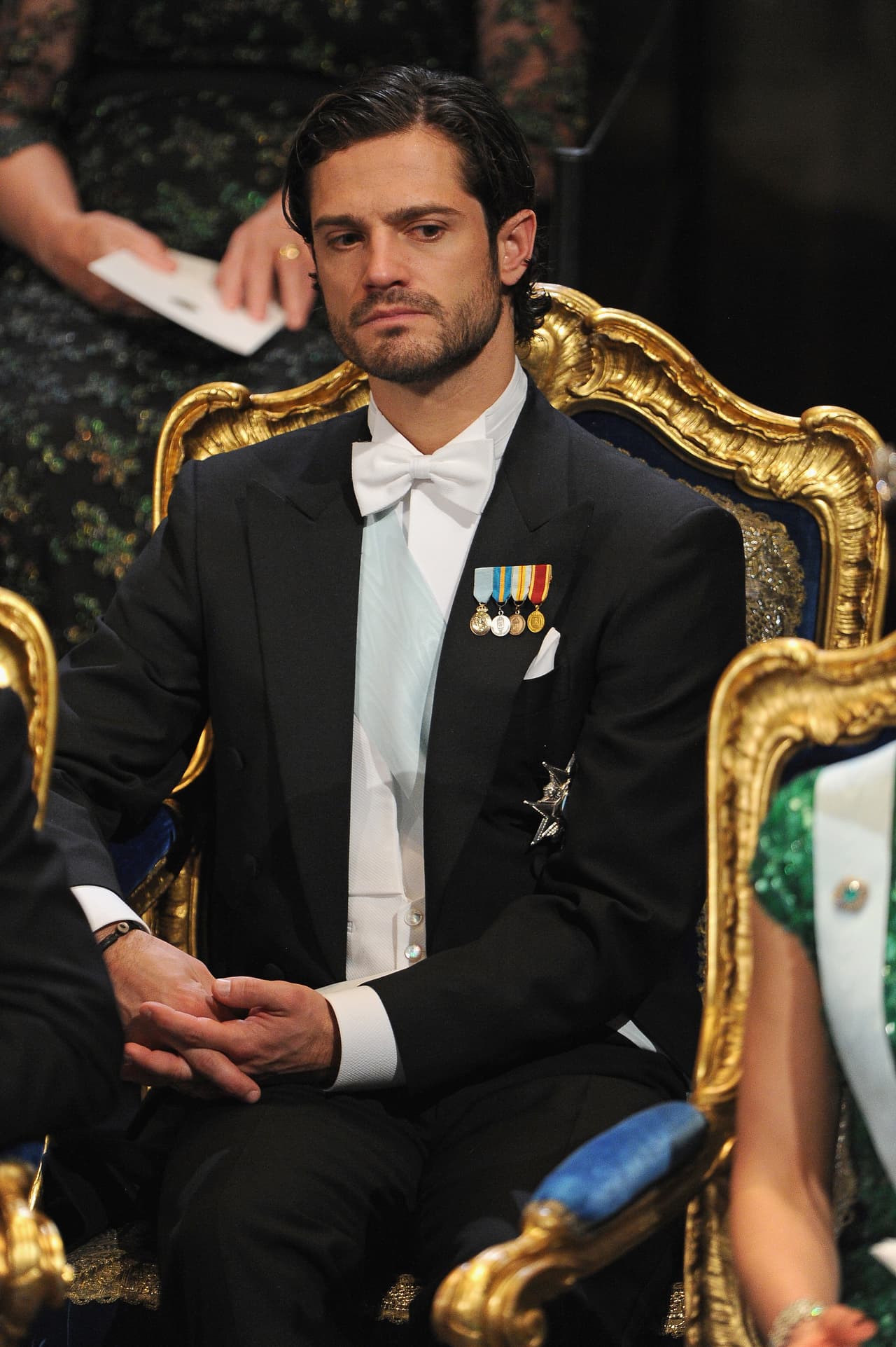 Y ahora, se convierte en un hombre casado.