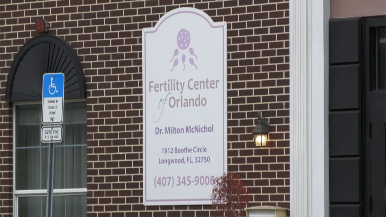 Demandan a clínica de fertilidad en Orlando por negligencia y daño emocional