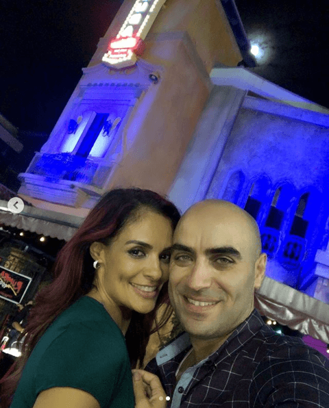 De lo poco que se sabe acerca de su actual pareja es lo que ella ha querido compartir a la prensa. En septiembre pasado detalló que es "un ingeniero jefe de proyectos internacionales" y que vive en Orlando, Florida.
<br>