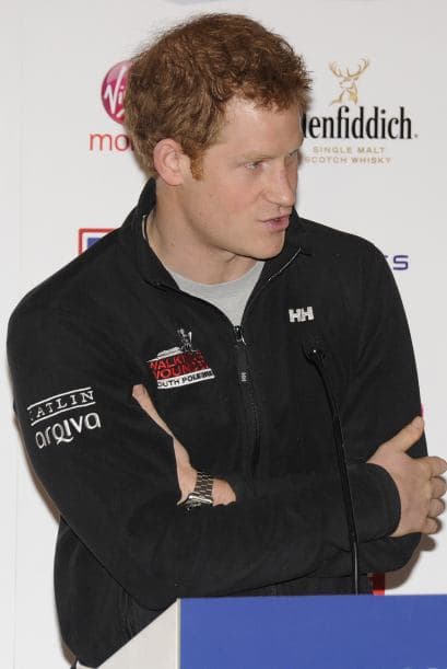 Según sus compañeros, Harry construyó unas letrinas de "lujo" en la nieve. Mira aquí los videos más chismosos.