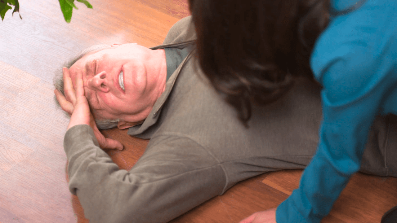 Resumen de Tan Cerca De Ti, Nace El Amor capítulo 17