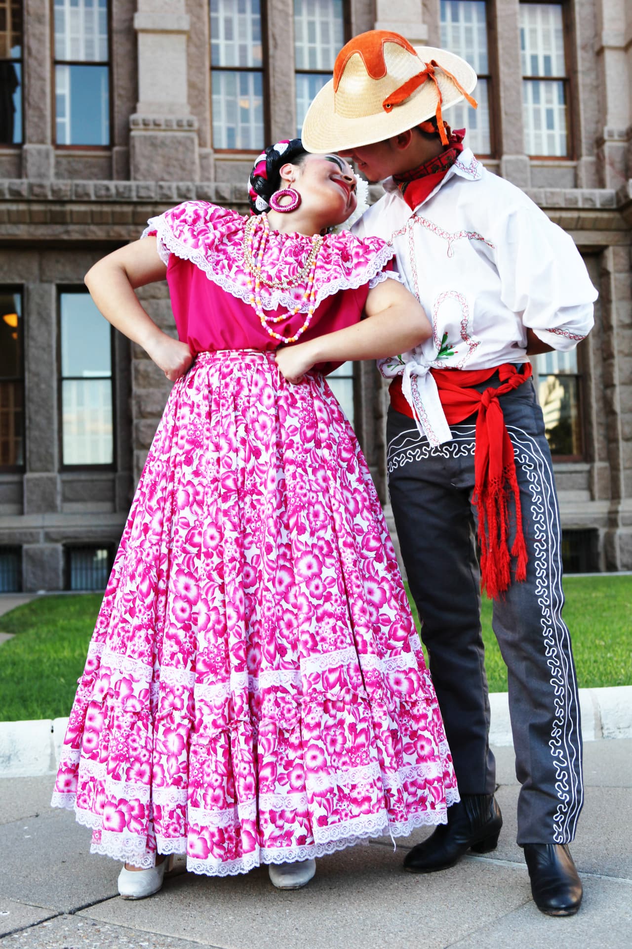 El equipo de Univision dio El Grito con mariachi y grandes espectáculos desde el Capitolio de Texas.