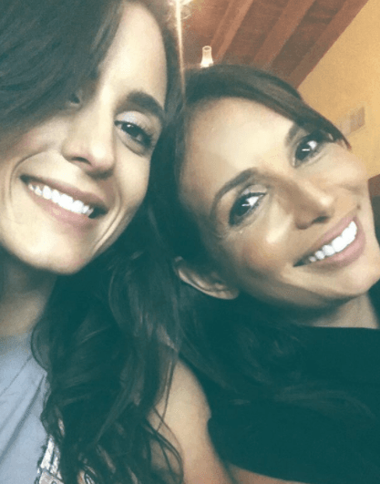 Gabriela fue la primera que se comprometió, ella también está en los preparativos de la boda que se realizará en mayo.