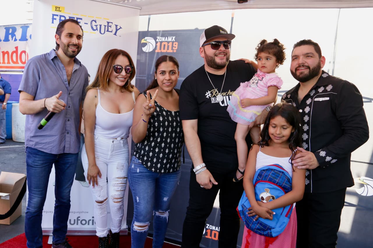 Al final del día, lo mas importante era decir presente y agradecerle a la comunidad de una manera especial por todo el apoyo. ¡Gracias Los Ángeles!
<br>