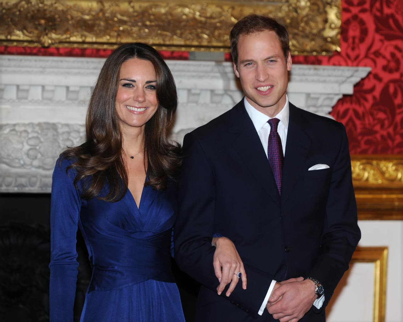 De acuerdo con el Daily Mail, el príncipe William bromea sobre el tema e incluso la ha llamado "la cicatriz de Harry Potter".