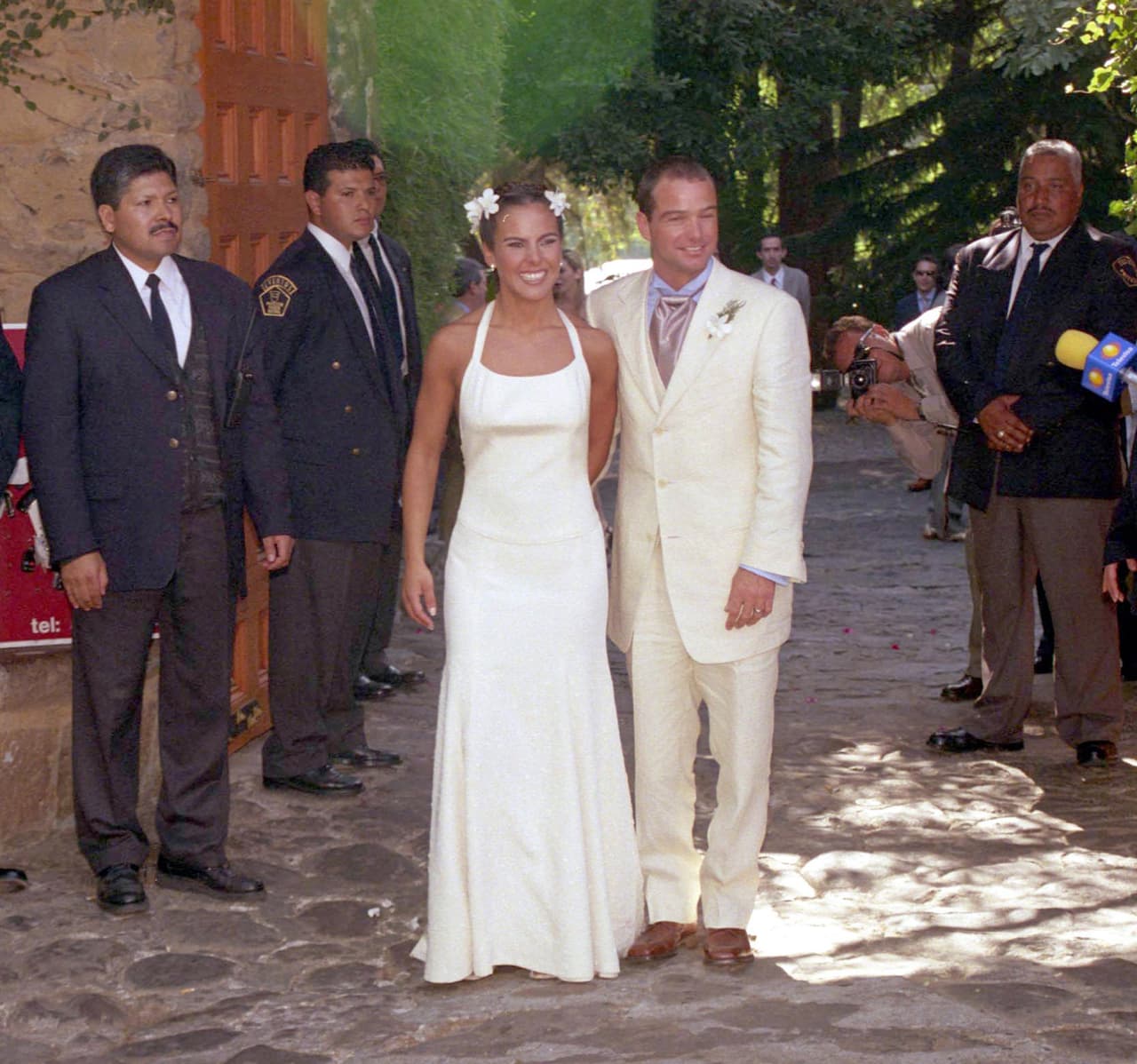 <b>Kate del Castillo y Luis Garcia</b> se casaron el 3 de febrero del 2001, pero en el 2004 se separaron.
