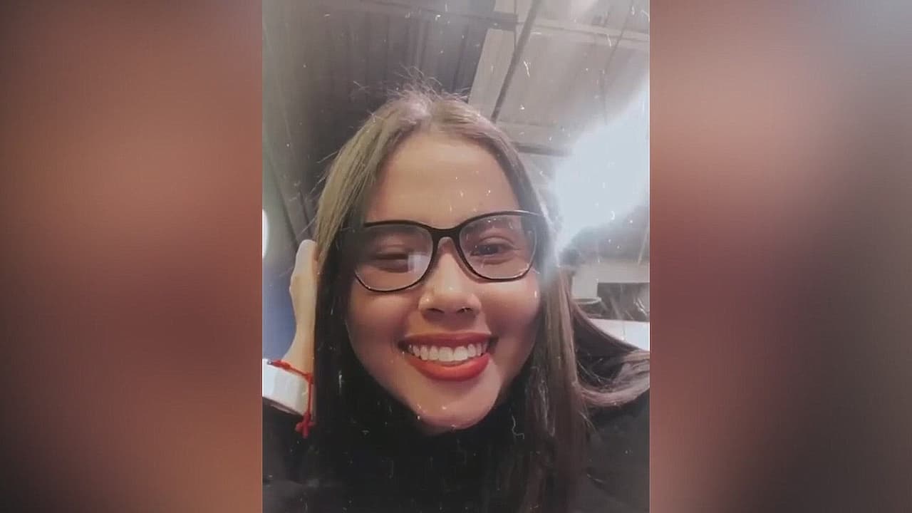 Carmen Victoria García, una adolescente venezolana de 19 años, se encuentra luchando por su vida en un hospital en Marietta luego de un choque de siete vehículos ocurrido el domingo por la mañana en la Interestatal 285 en Sandy Springs. Se trata de la segunda vez que la joven está en riesgo por un accidente vehicular. Sus hermanos viajaron desde Miami y Utah para estar con ella en el hospital.
