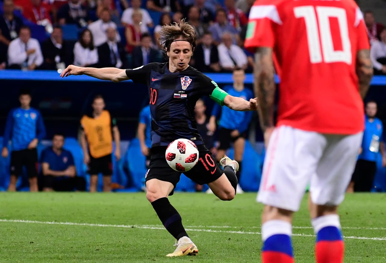 Faltando 15 minutos para el final del partido tuvo su primer remate al arco el capitán de Croacia, intento desde fuera del área.