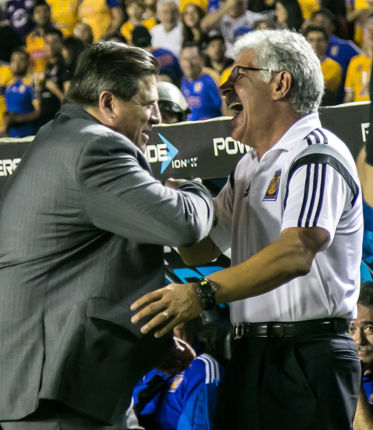 El 'Tuca' también calentó la previa con sus declaraciones al asegurar que "admiraba mucho" al 'Piojo' como parte de su fórmula para ponerle picante al encuentro.