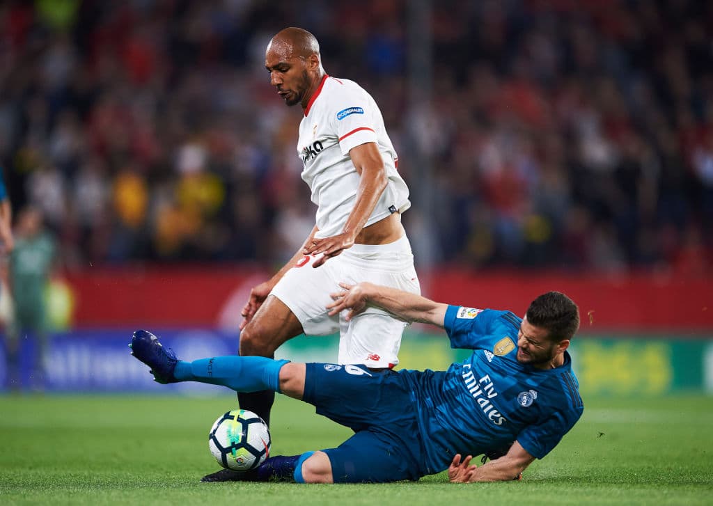 El contención francés, hasta ahora del Sevilla, Steven N'Zonzi, interesa mucho al Arsenal que ahora dirigirá el español Unai Emery, quien ya lo conoce.