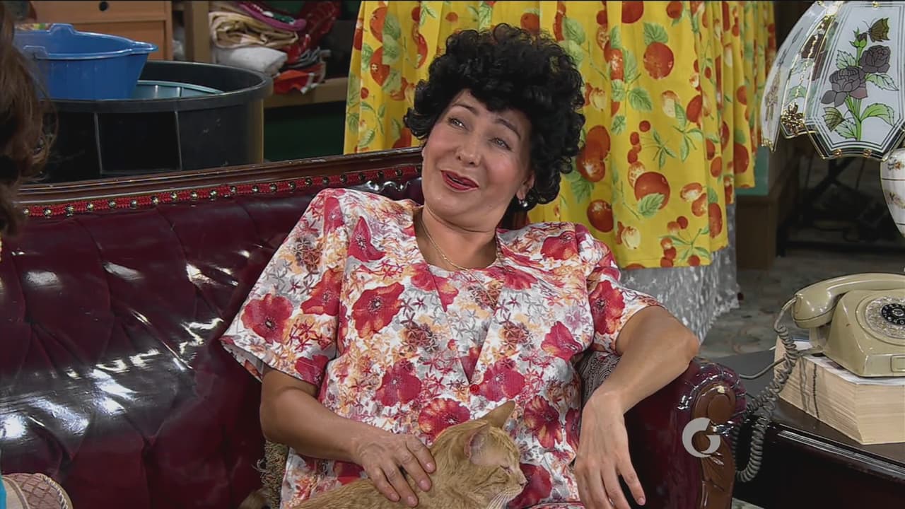 Aunque tenga una dulce cara de madre abnegada…