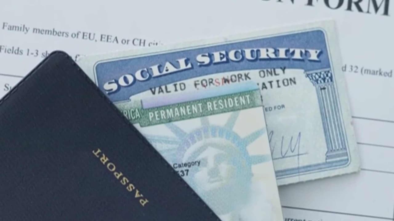 Experto en inmigración recomienda reforzar expedientes de residencia ante nuevos criterios para la Green Card
