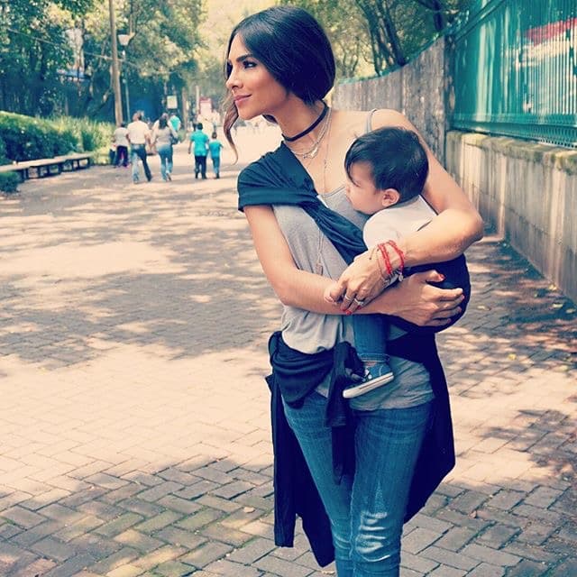 Ser madre es indudablemente una de las mejores etapas que vive .