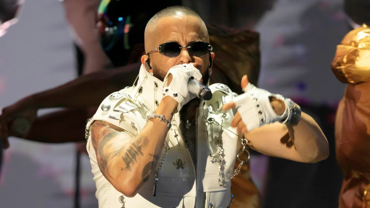 Yandel se luce en Premios Juventud con orquesta: así fue su exclusivo Musical Sinfónico