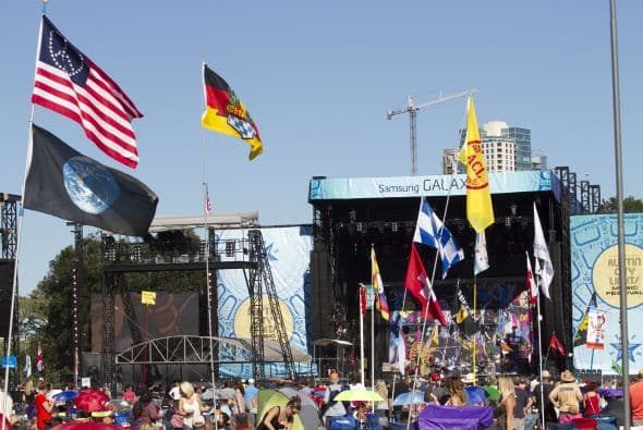 Miles de asistentes de todo el mundo disfrutaron de más de 180 presentaciones de bandas como Pearl Jam, Eminem y Outkast.