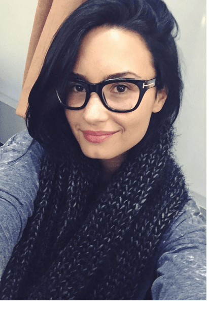 Intelectual y con la cara limpia, pero siempre hermosa.