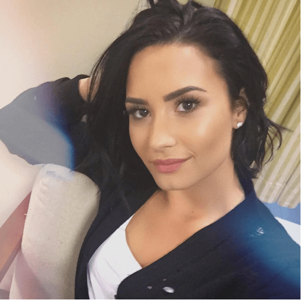 Su estilo de selfie es más natural ya que al parecer no usa filtros. Sólo se busca buena iluminación.