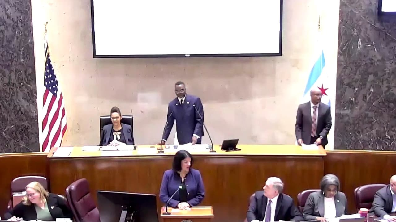 Confirman alza gradual para trabajadores con propinas y se mantiene la ley sin cambios