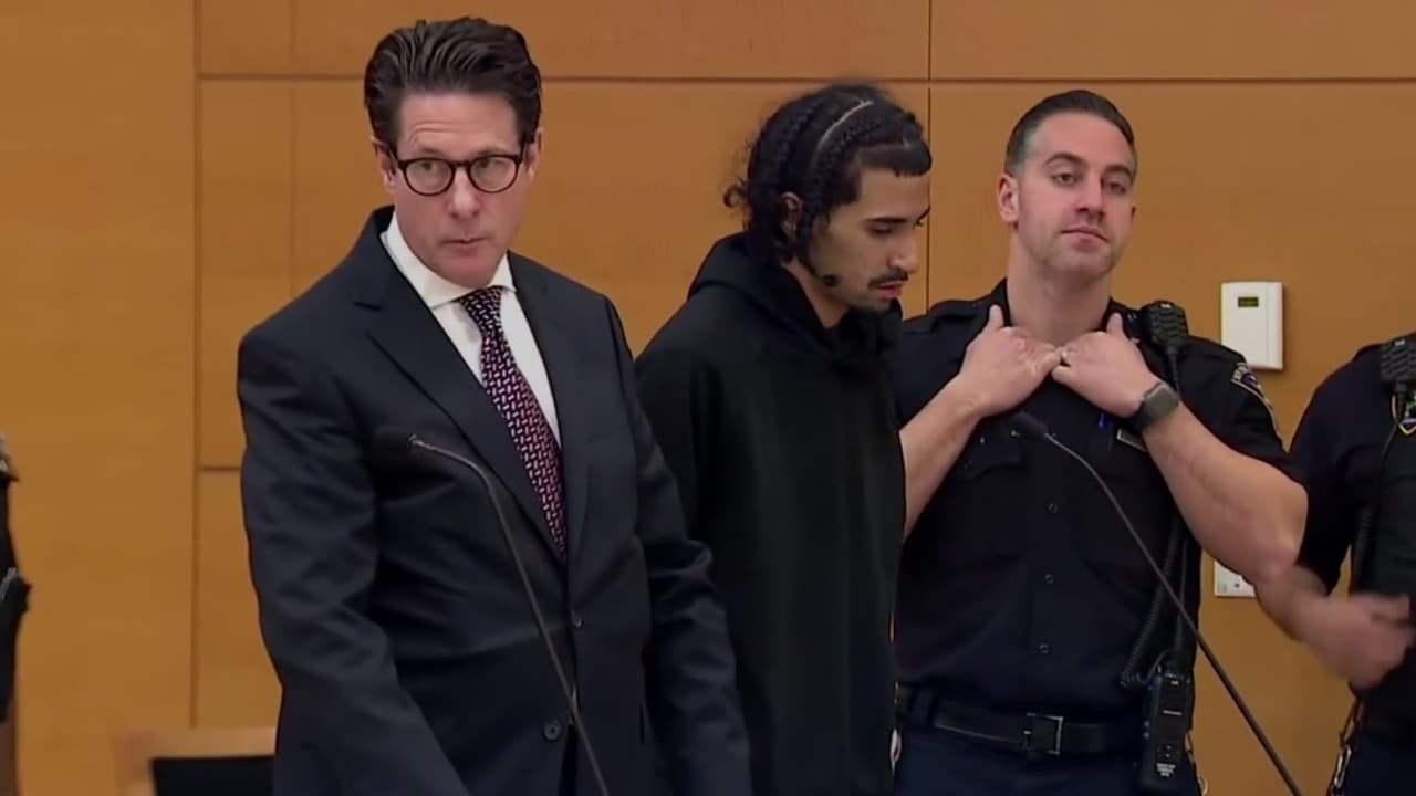 Comparece en corte uno de los imputados por muerte de bebé de 7 meses