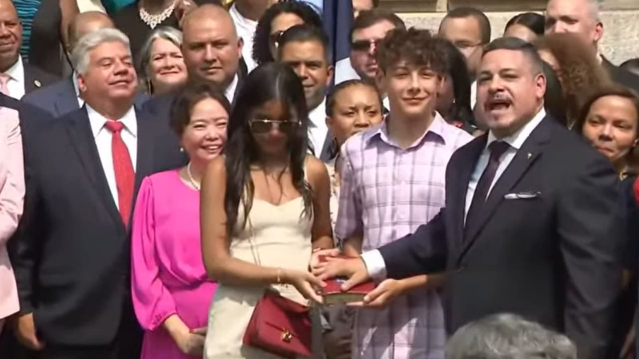  Eddie Cabán se convierte en el primer hispano al frente de la Policía de Nueva York