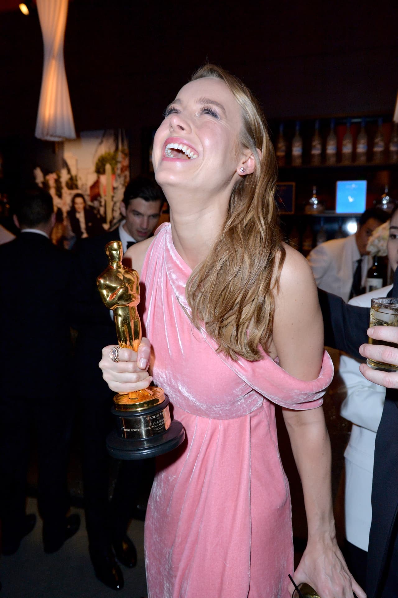 Brie Larson fue la más feliz de la noche, ¿se le nota?