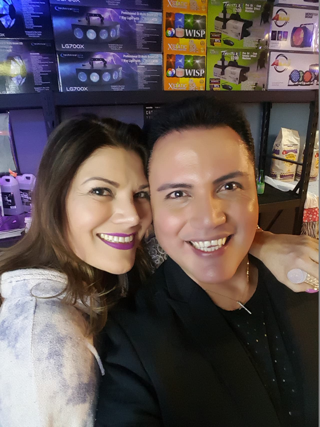 Auri Salgado celebró su cumpleaños en grande y estuvo acompañada de Diana Reyes, personalidades de Univision y muchos amigos más. ¡Feliz cumple!