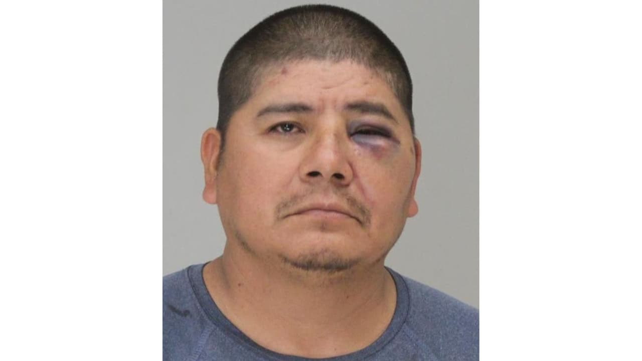 Bernardo Durán Betancourt, de 47 años, fue arrestado tras el tiroteo y enfrenta cargos de asalto agravado.