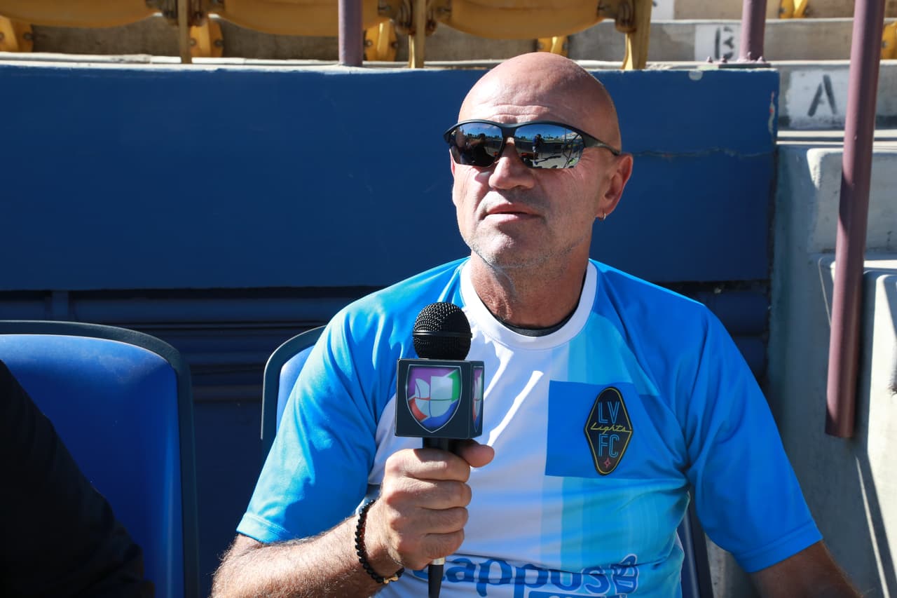 ¡Exclusiva! Visitamos al Chelis en Las Vegas y pide que el Tri tenga un técnico de casa