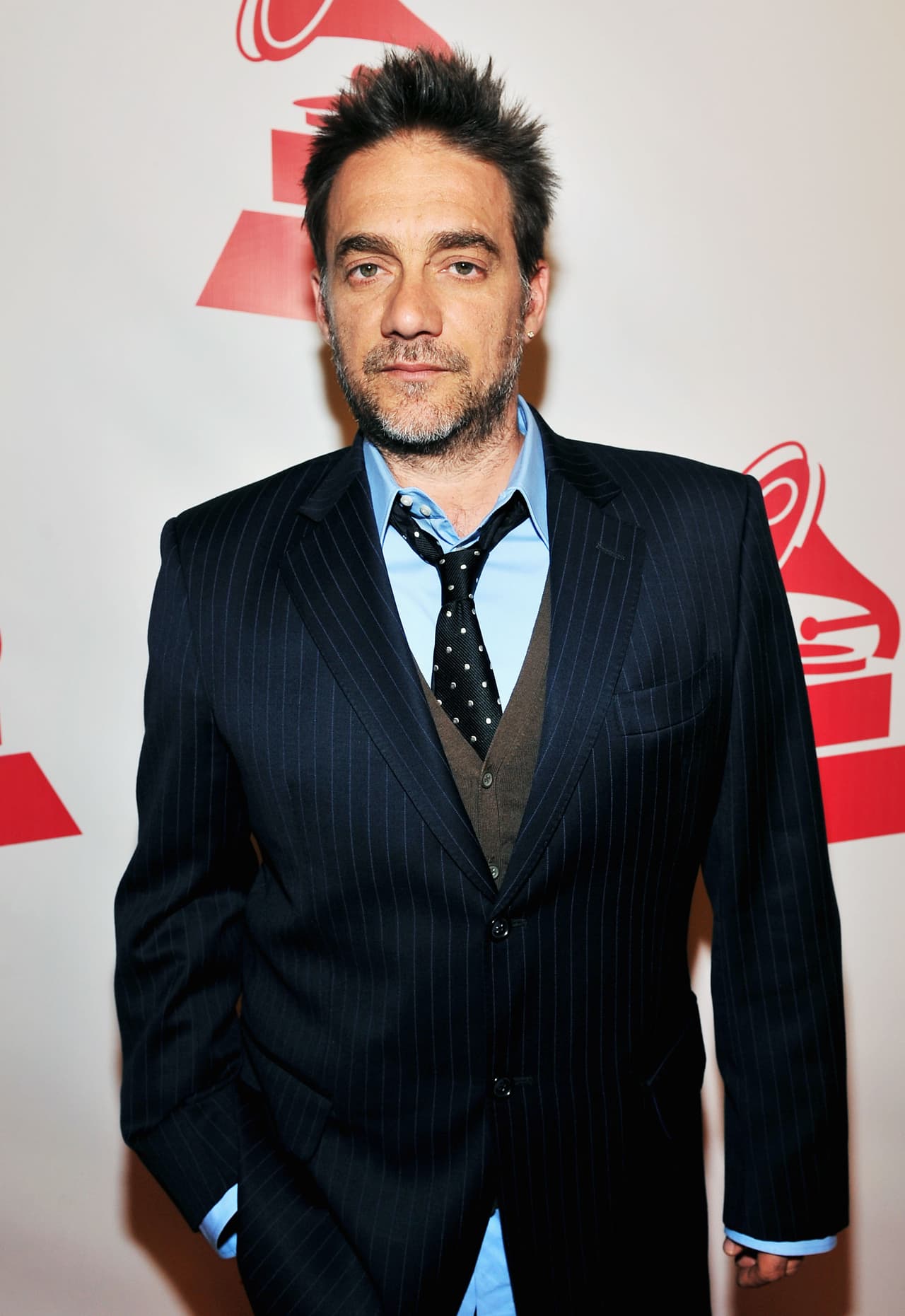 Gabriel Julio Fernández Capello, es el nombre real de Vicentico, vocalista de Los Fabulosos Cadillacs.