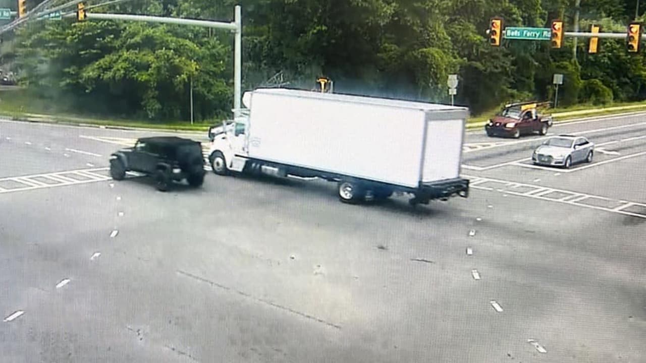 Atropellan a una adolescente de 15 años cuando cruzaba la calle en el condado Cherokee