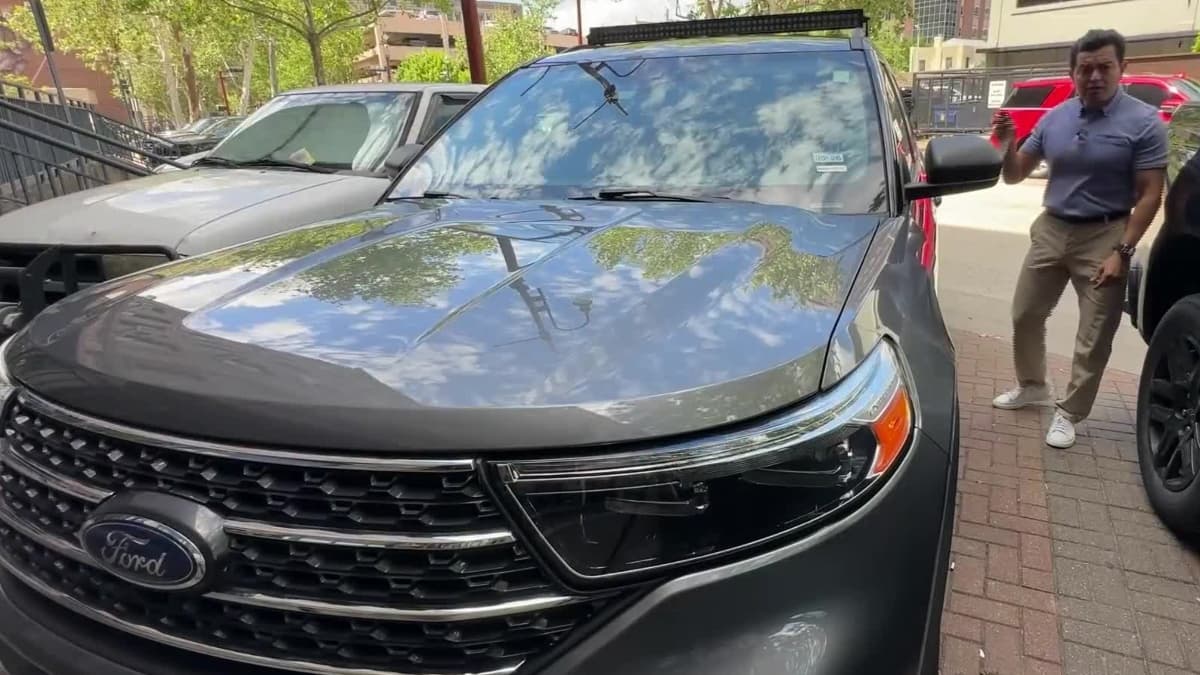 Las recomendaciones incluyen cerrar el vehículo, usar dispositivos de seguridad y reportar de inmediato con datos completos.