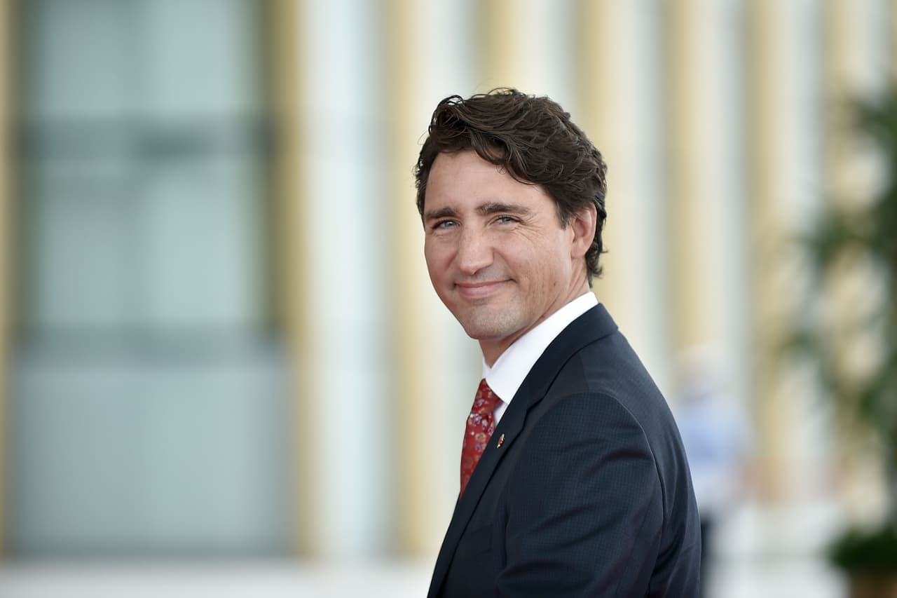 <b>Justin Trudeau. </b>El primer ministro de Canadá expresó su descontento por la toma de posesión para un nuevo período presidencial de Maduro. Minutos después del reconocimiento de EEUU, la canciller canadiense Chrystia Freeland expresó su respaldo a Guaidó como presidente interino de Venezuela. A la salida de un encuentro en Davos (Suiza), Freeland ofreció declaraciones en las que informó que "como parte del Grupo de Lima", la nación que representa, rechaza a Nicolás Maduro y apoya el proceso de transición política que se inició en Venezuela.