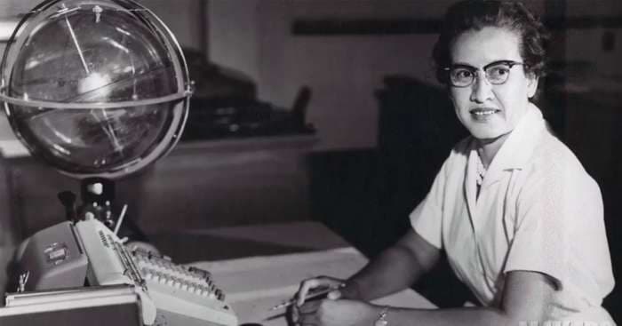 Katherine Johnson, una matemática afroestadounidense que ayudó a llevar humanos a la Luna, falleció el 24 de febrero de 2020 a los 101 años.