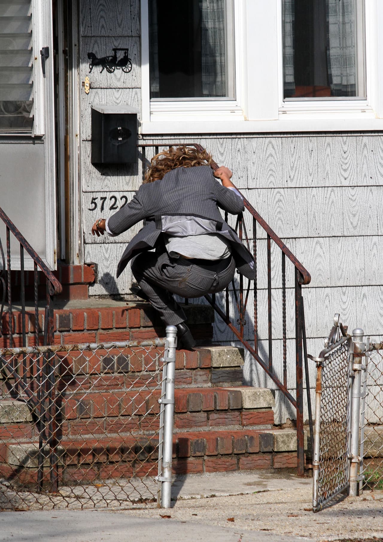 ¡Que alguien la ayude!