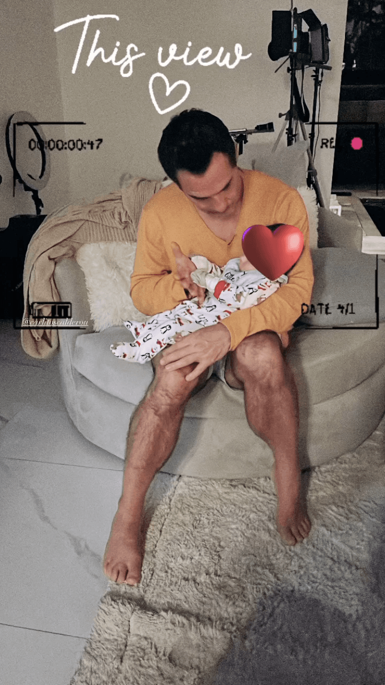 Este año cambió por completó la vida de Carlos. La llegada de su primer hijo fue lo más importante que ha vivido durante este 2021.