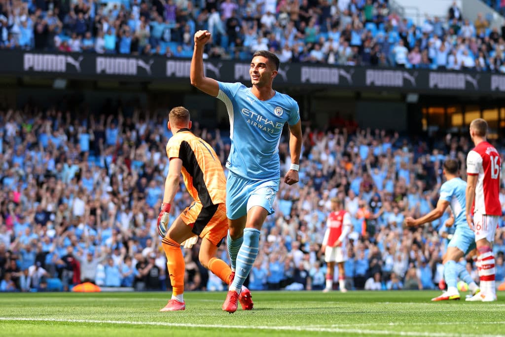 Con doblete de Ferrá Torres y goles de Ilkay Gundigan, Gabriel Jesus y Rodri, el Manchester City golea 5-0 al Arsenal y los mantiene al fondo de la tabla con cero puntos.