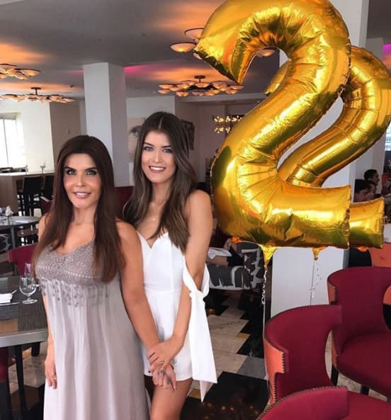 La joven modelo y maquillista heredó el talento de sus papás y ha sido apoyada por ellos en cada uno de sus proyectos.