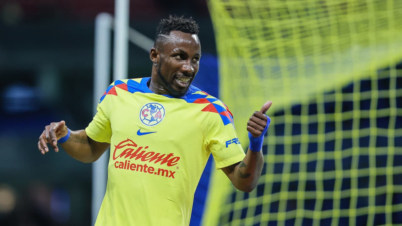 Concacaf investigará actos de racismo por parte de fanáticos de Chivas a Julián Quiñones