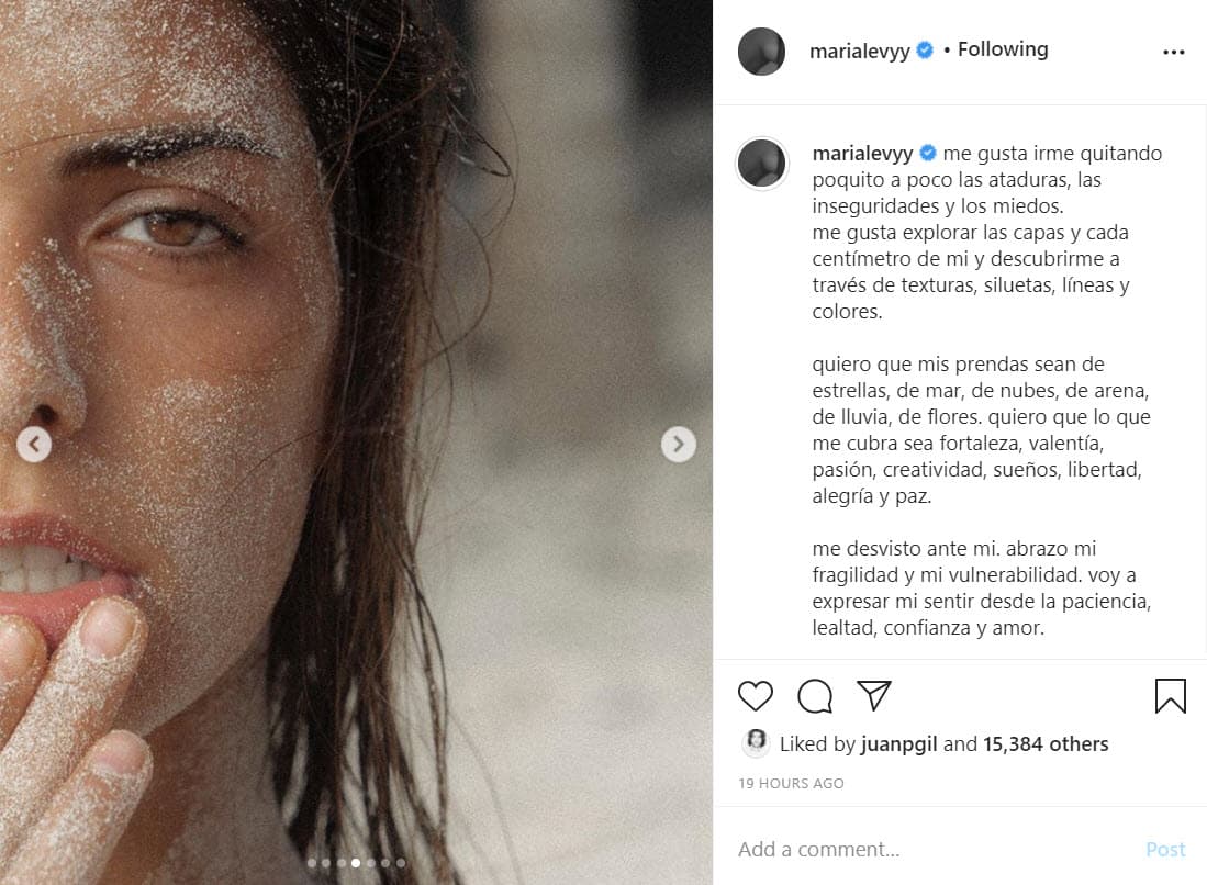 El pasado 17 de septiembre compartió en su cuenta personal una serie de fotografías donde 
<b>aparece desnuda, pero sin mostrar más de lo permitido en Instagram.</b>
<br>