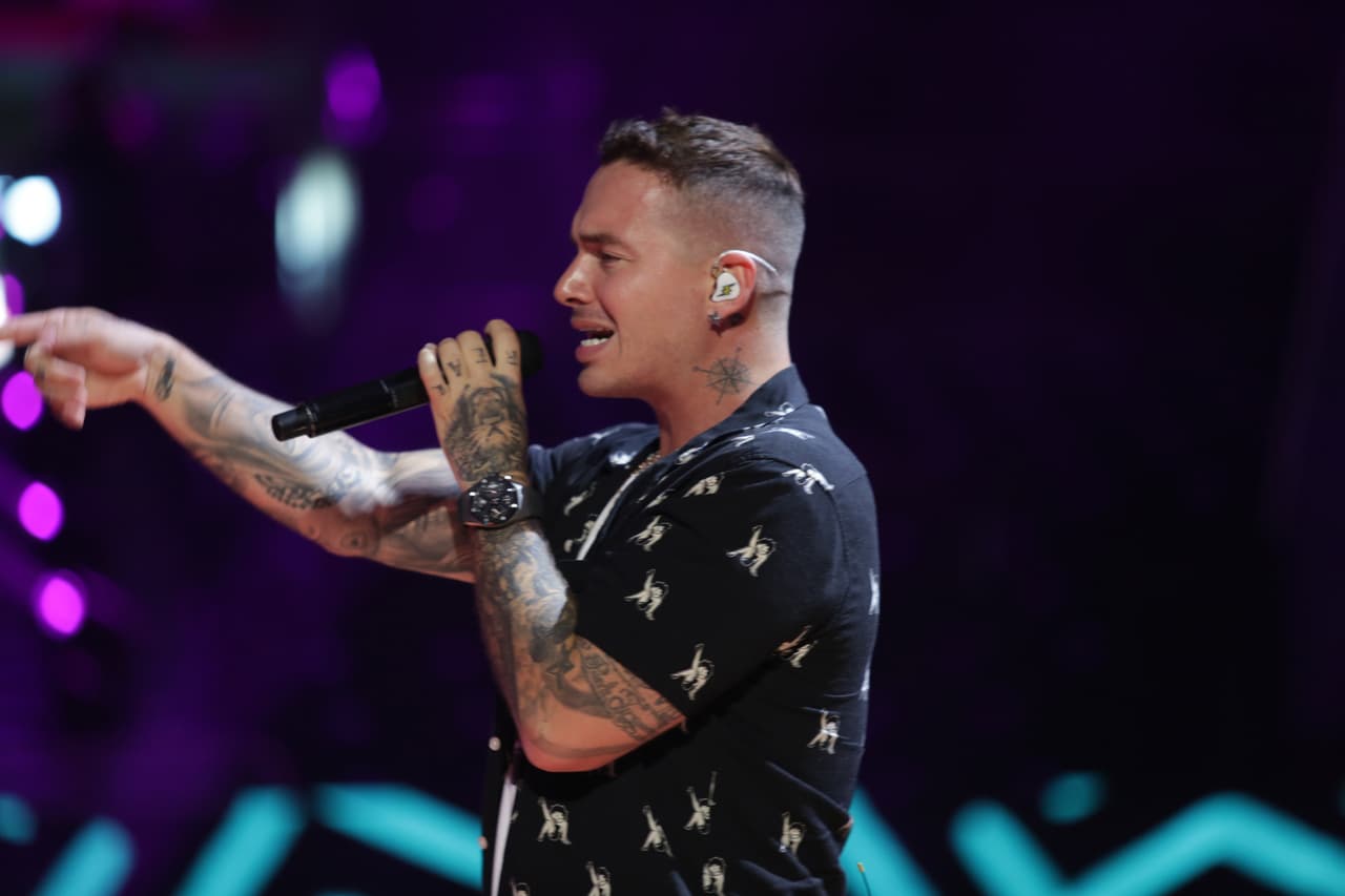 El cantante colombiano fue uno de los primeros en visitar la residencia que Vacchi adquirió en Miami el pasado mes de abril.