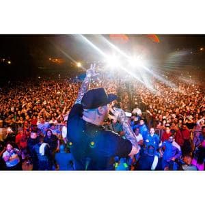 Canciones como 'Passion whine' y '6 AM', han demostrado que Farruko es una fábrica de éxitos, pues ambos temas se colocaron en lo más alto del Top Latin Songs de Monitor Latino, incluso llegando a superar las 20 semanas dentro de esa lista.