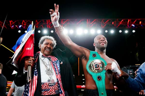 El pesado Trevor Bryan ganó a Derric Rossy y Juan Ubaldo Cabrera perdió invicto
