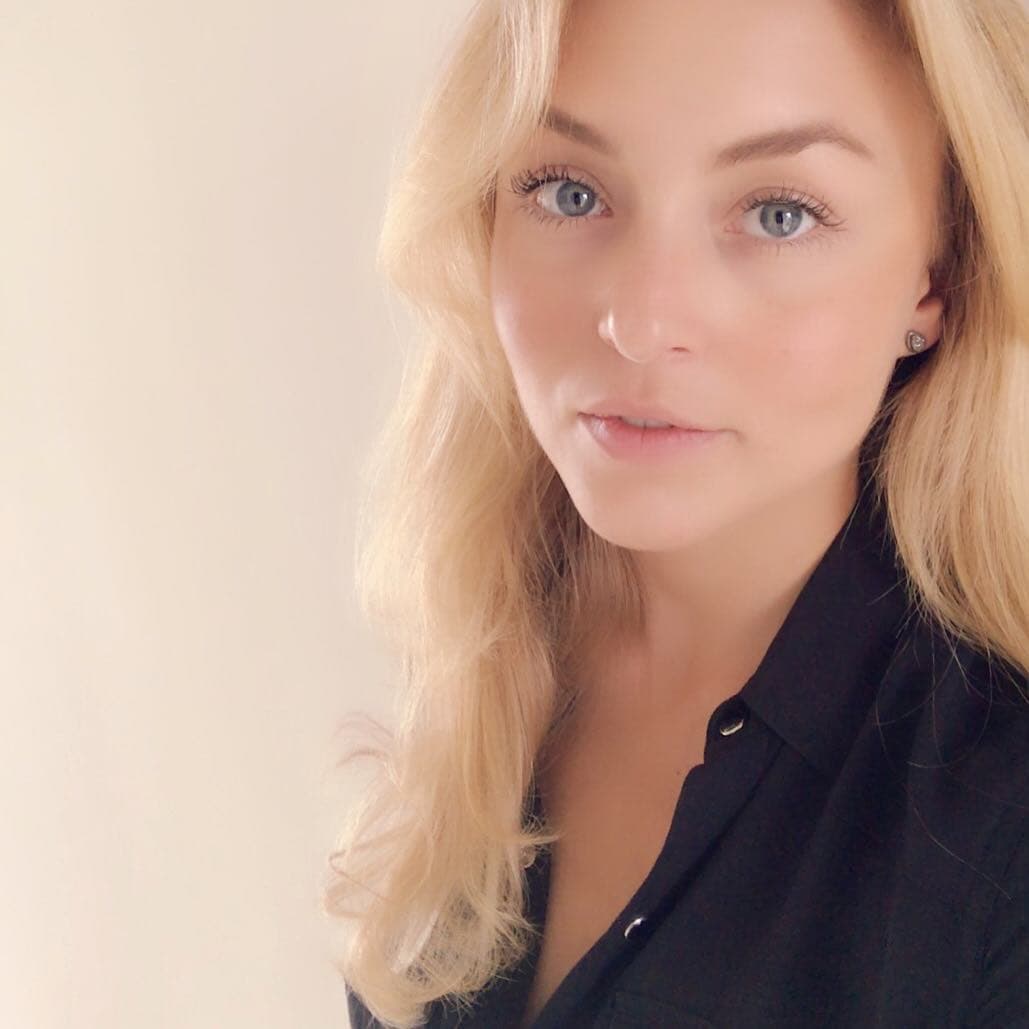 Con la cara lavada y esos ojos verdes que la caracterizan, fue como 
<b><a href="http://www.univision.com/temas/angelique-boyer">Angelique</a></b> se dejó ver en Instagram, mostrando que está segura de su belleza al natural y no le importa mostrarse tal cual es.