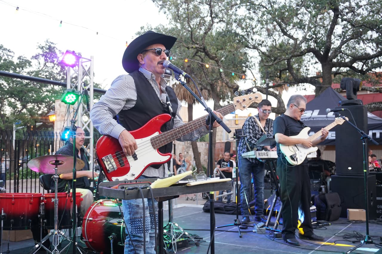 Ram Herrera, Los Banger Broz and Jorge Alejandro took the stage inside La Villita.