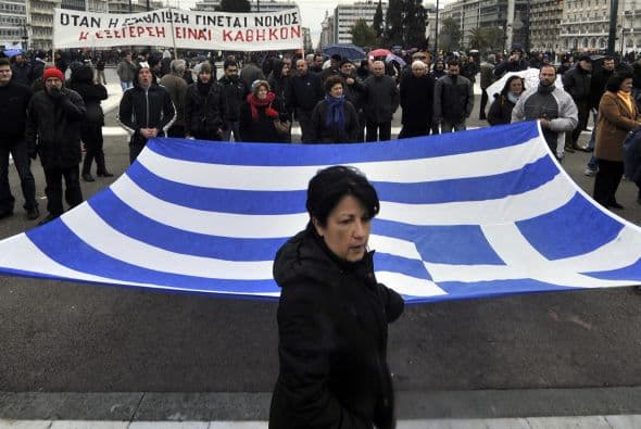 El plan prevé una reducción del sueldo mínimo en un 22%.