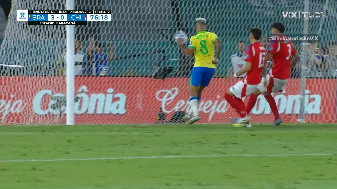 ¡Ya es goleada! Guimarães empujó el balón para marcar el tercero de Brasil